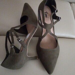 FIONI Olive Green Suede Strappy Pointed-Toe Pumps